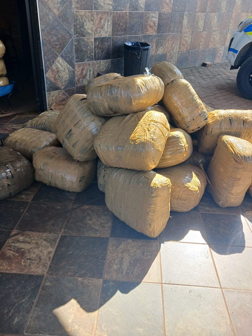 DAGGA IN BAGS